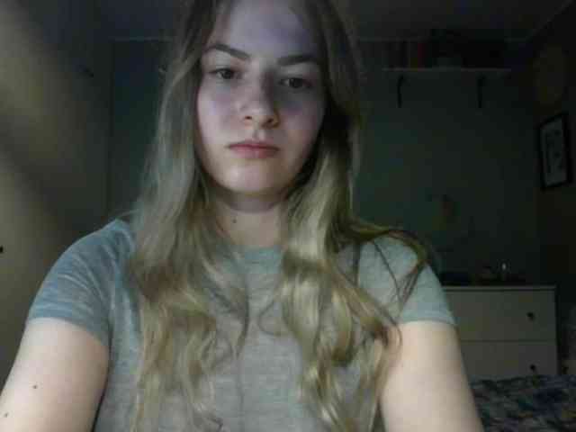 RosieJune webcam