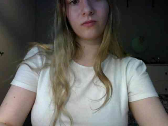 RosieJune webcam