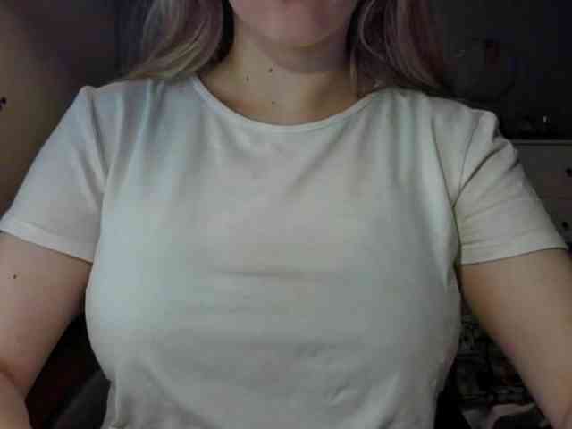 RosieJune webcam