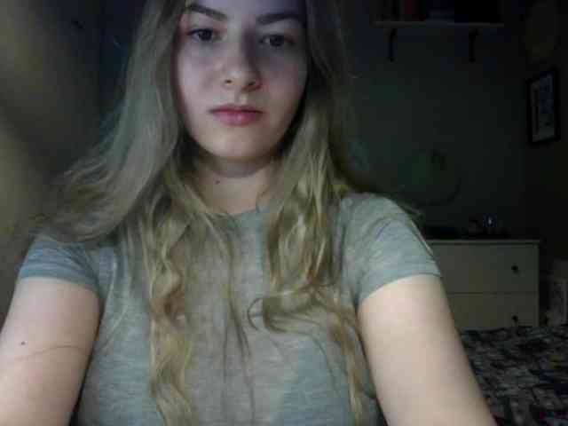 RosieJune webcam