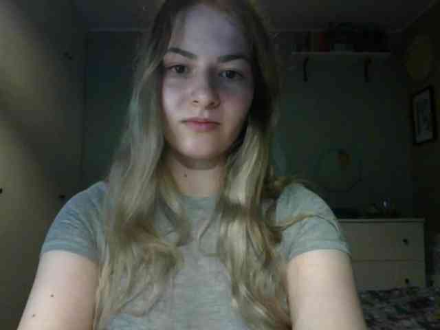 RosieJune webcam