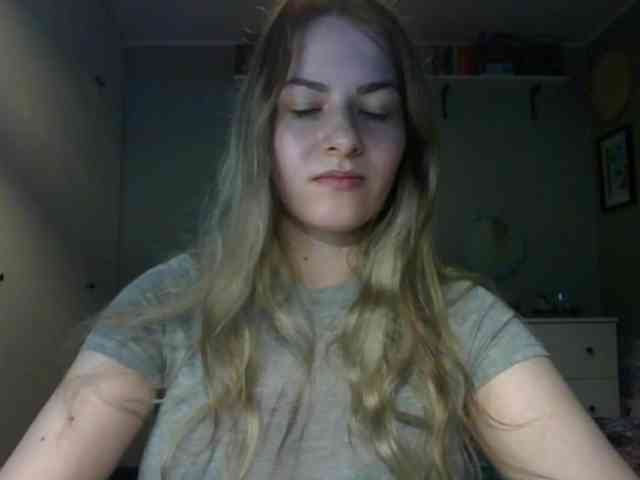 RosieJune webcam