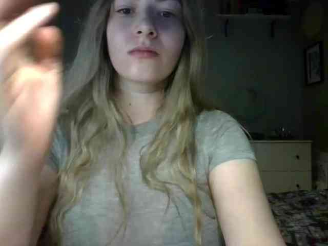 RosieJune webcam