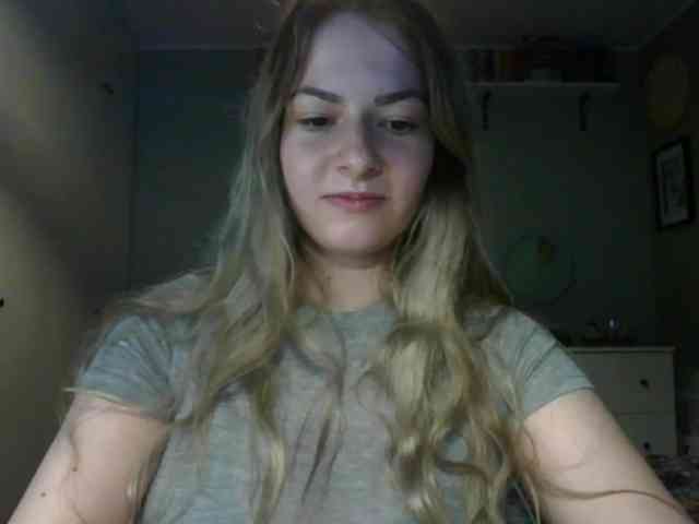 RosieJune webcam