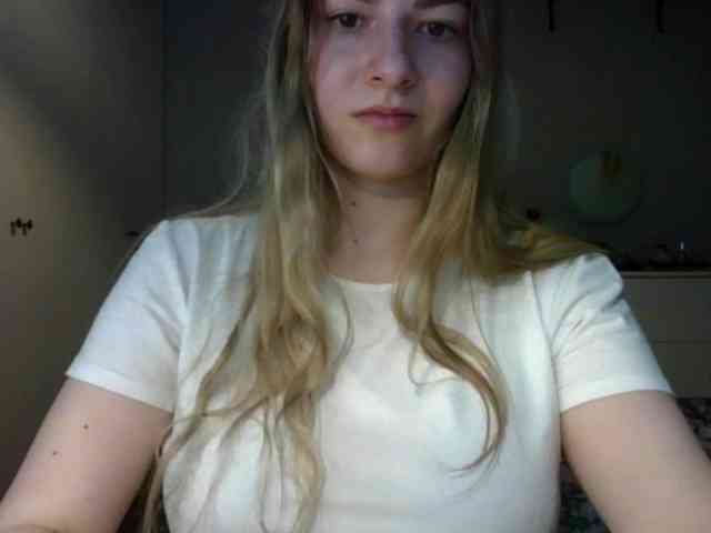RosieJune webcam