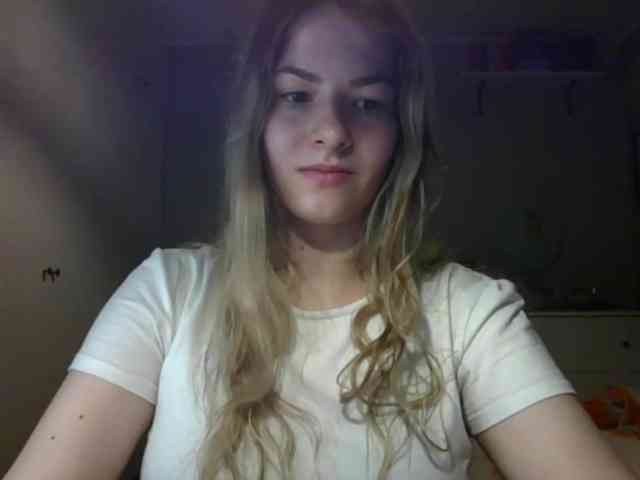 RosieJune webcam