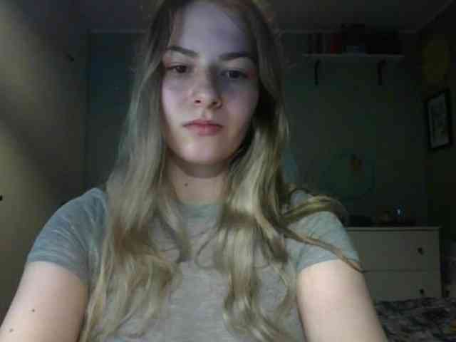 RosieJune webcam