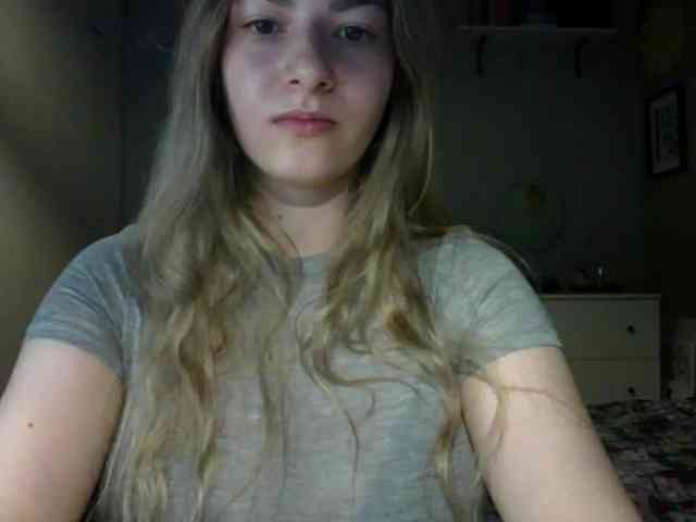 RosieJune webcam