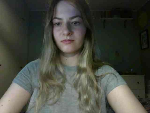 RosieJune webcam
