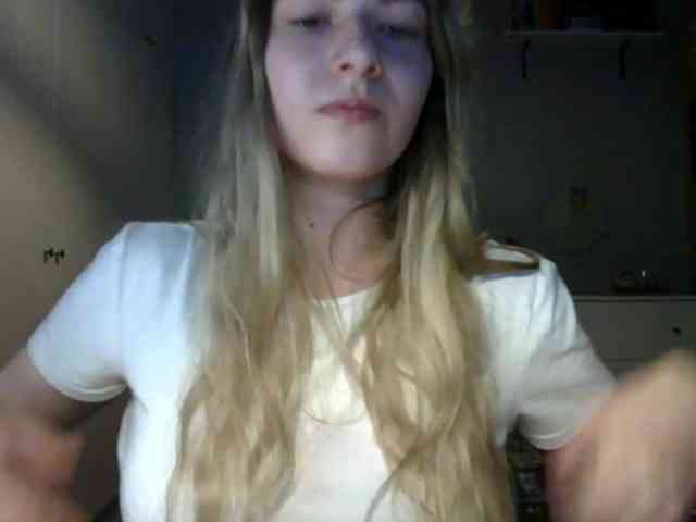 RosieJune webcam
