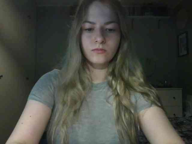 RosieJune webcam
