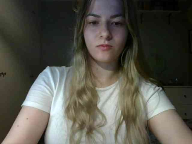 RosieJune webcam