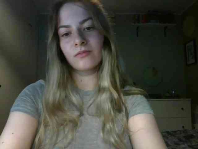 RosieJune webcam