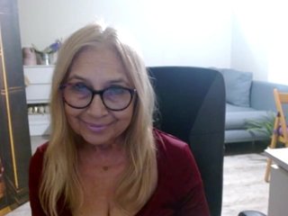 BlondeSofia Porn Show