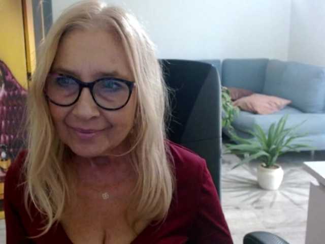 BlondeSofia webcam bongacams model stream image