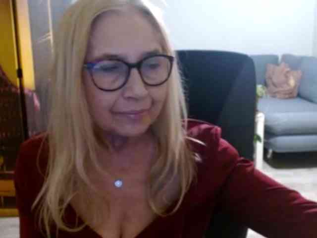 BlondeSofia Live Webcam on BongaCams