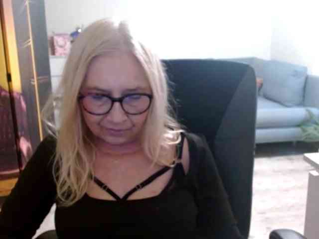 BlondeSofia Live Webcam on BongaCams