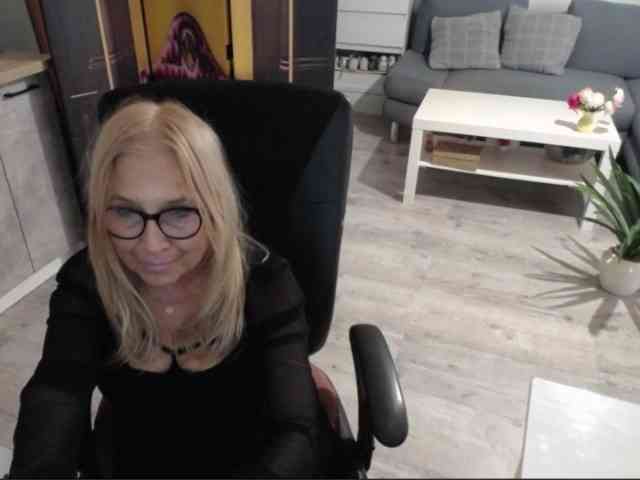 BlondeSofia Live Webcam on BongaCams