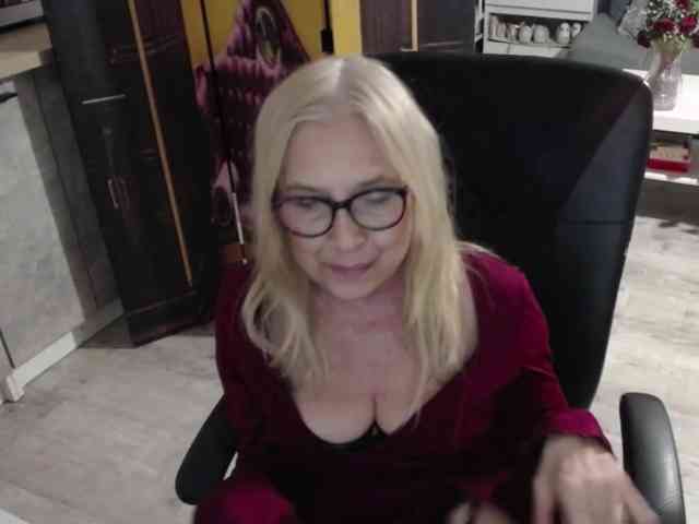 BlondeSofia Live Webcam on BongaCams
