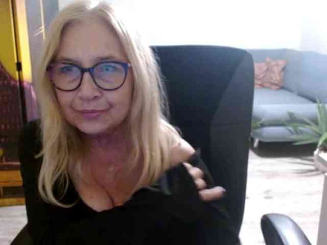 BlondeSofia
