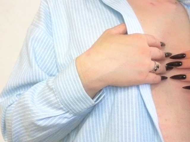 EnricaElis's BongaCams show and profile