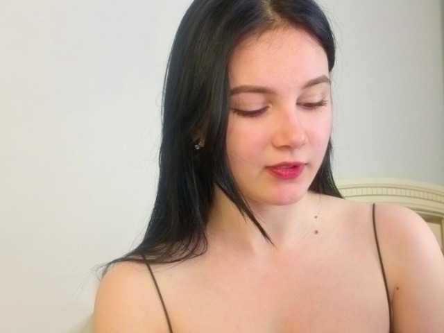 EnricaElis's BongaCams show and profile