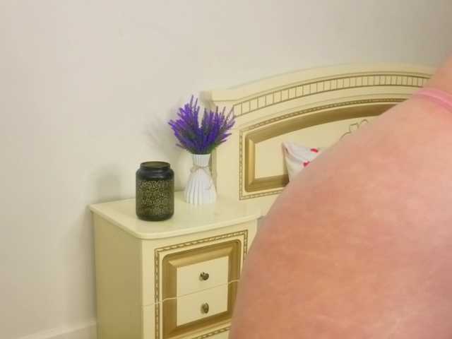 EnricaElis's BongaCams show and profile