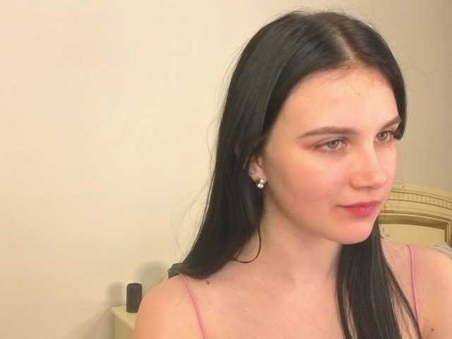 EnricaElis from BongaCams