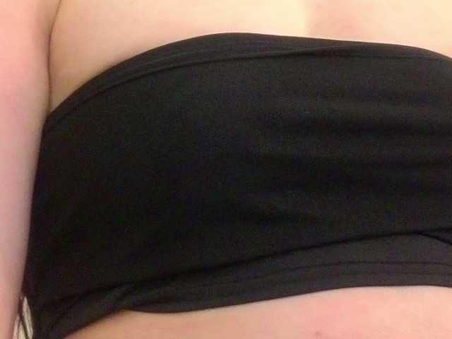 EnricaElis's BongaCams show and profile