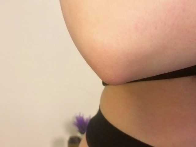 EnricaElis's BongaCams show and profile