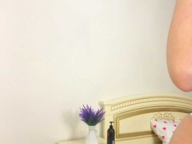 EnricaElis's BongaCams show and profile