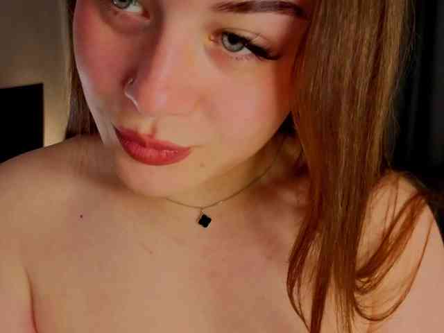 KristiGroune webcam