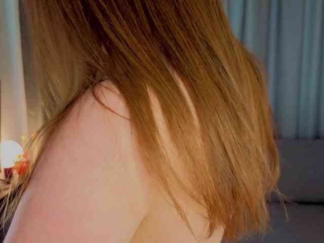 KristiGroune webcam