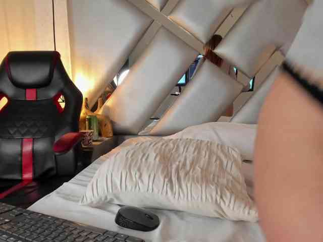 CRISTALEVANS-VC webcam