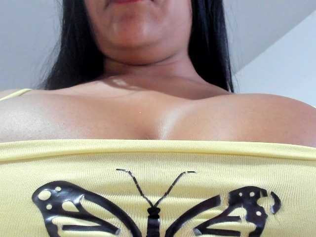 Marianadeepthoat live cam profile