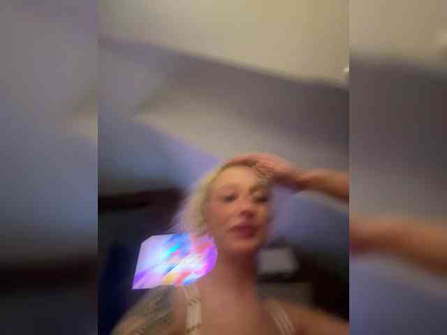 elegancycouple webcam