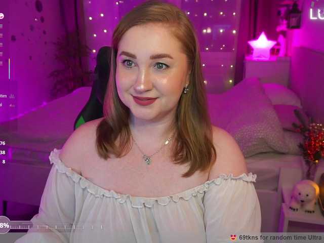 PusssyJuicy's BongaCams show and profile