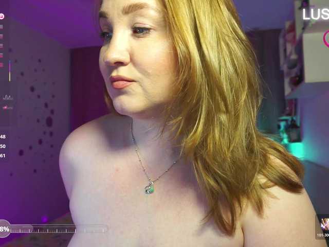 PusssyJuicy's BongaCams show and profile