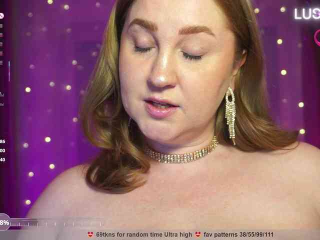 PusssyJuicy webcam