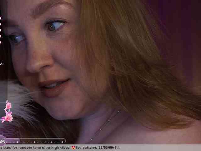 PusssyJuicy webcam
