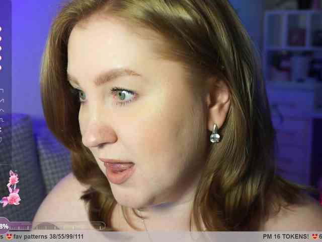 PusssyJuicy webcam