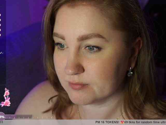 PusssyJuicy webcam