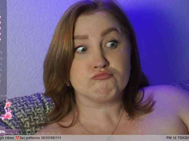 PusssyJuicy webcam
