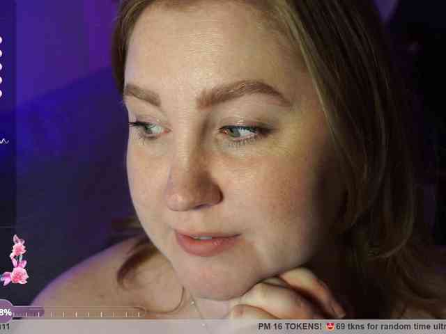 PusssyJuicy webcam