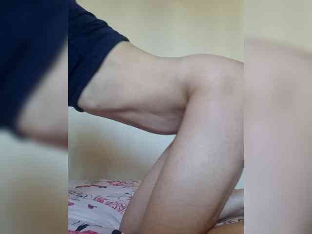 Kisss_Helena webcam