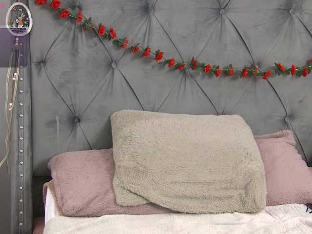 LolaButtie's BongaCams show and profile