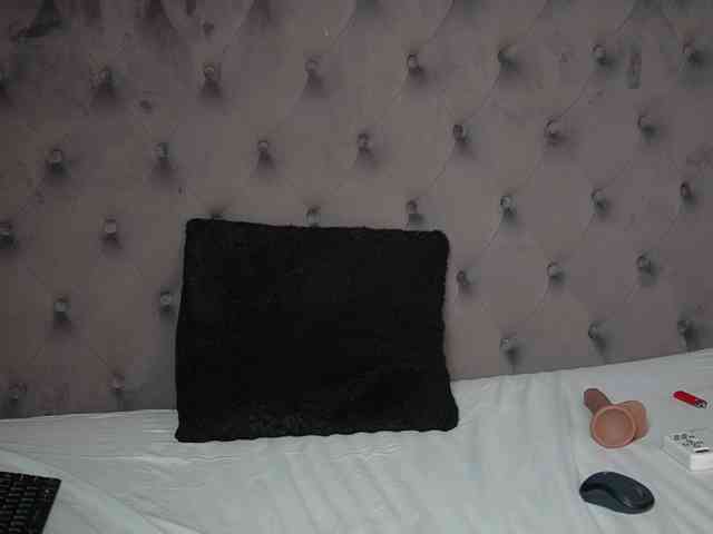 GiuliaSya webcam