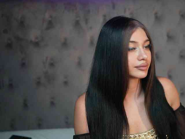 GiuliaSya webcam