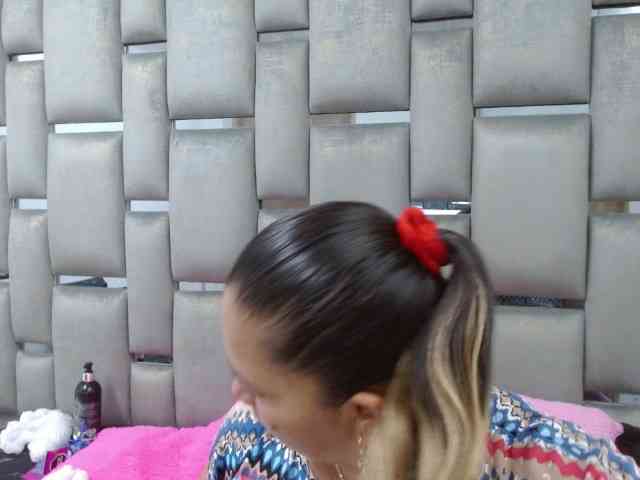 Loly47 webcam