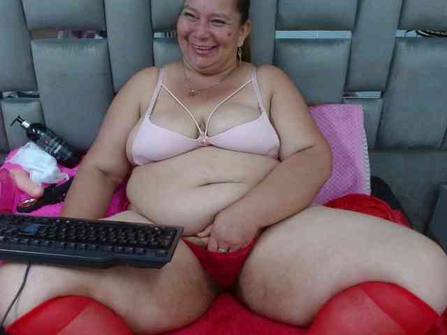 Loly47 webcam